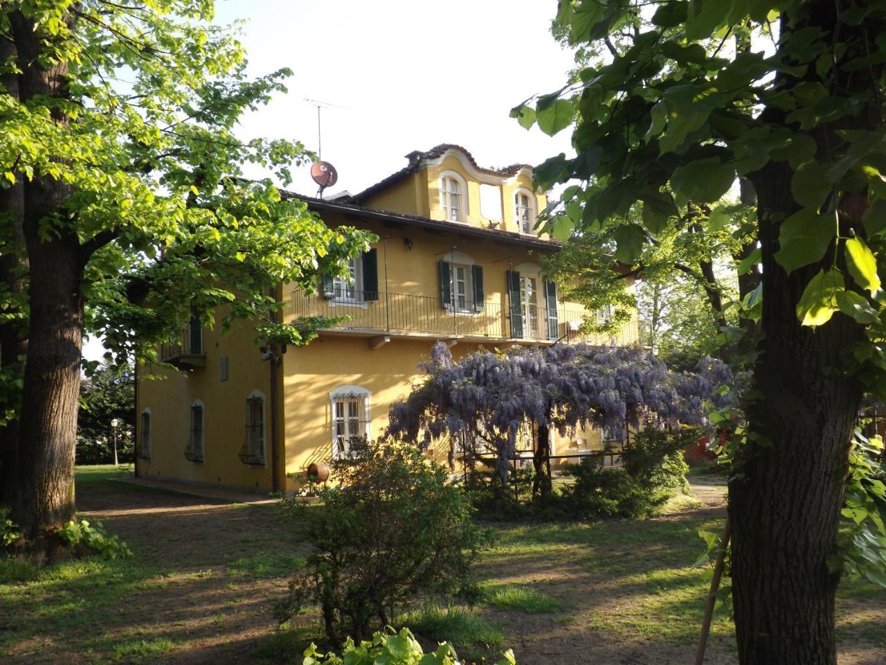 Villa Mirano Bed & Breakfast Piossasco Екстер'єр фото